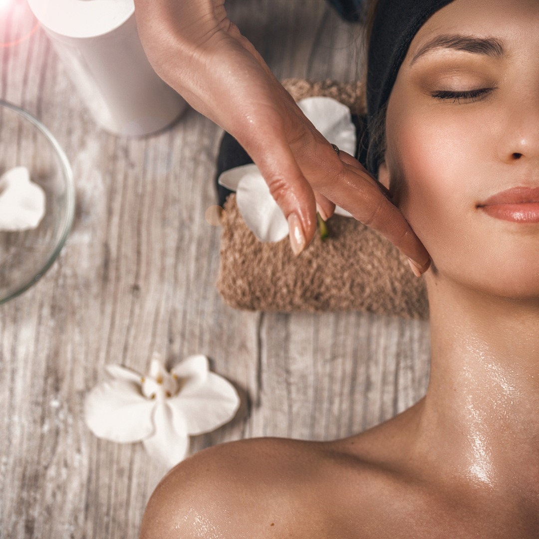 Relaxx...a Soothing Spa Lounge